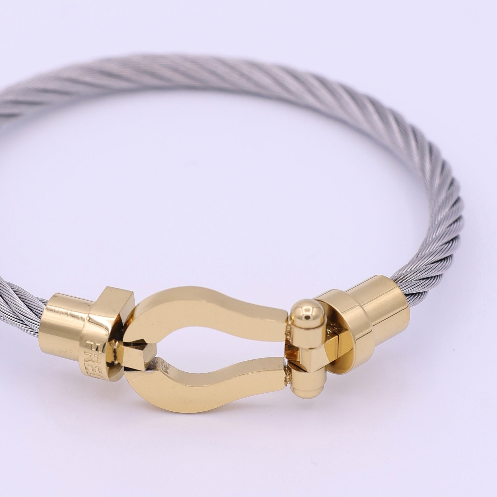BUCKLE BRACELET - GOLD SILVER