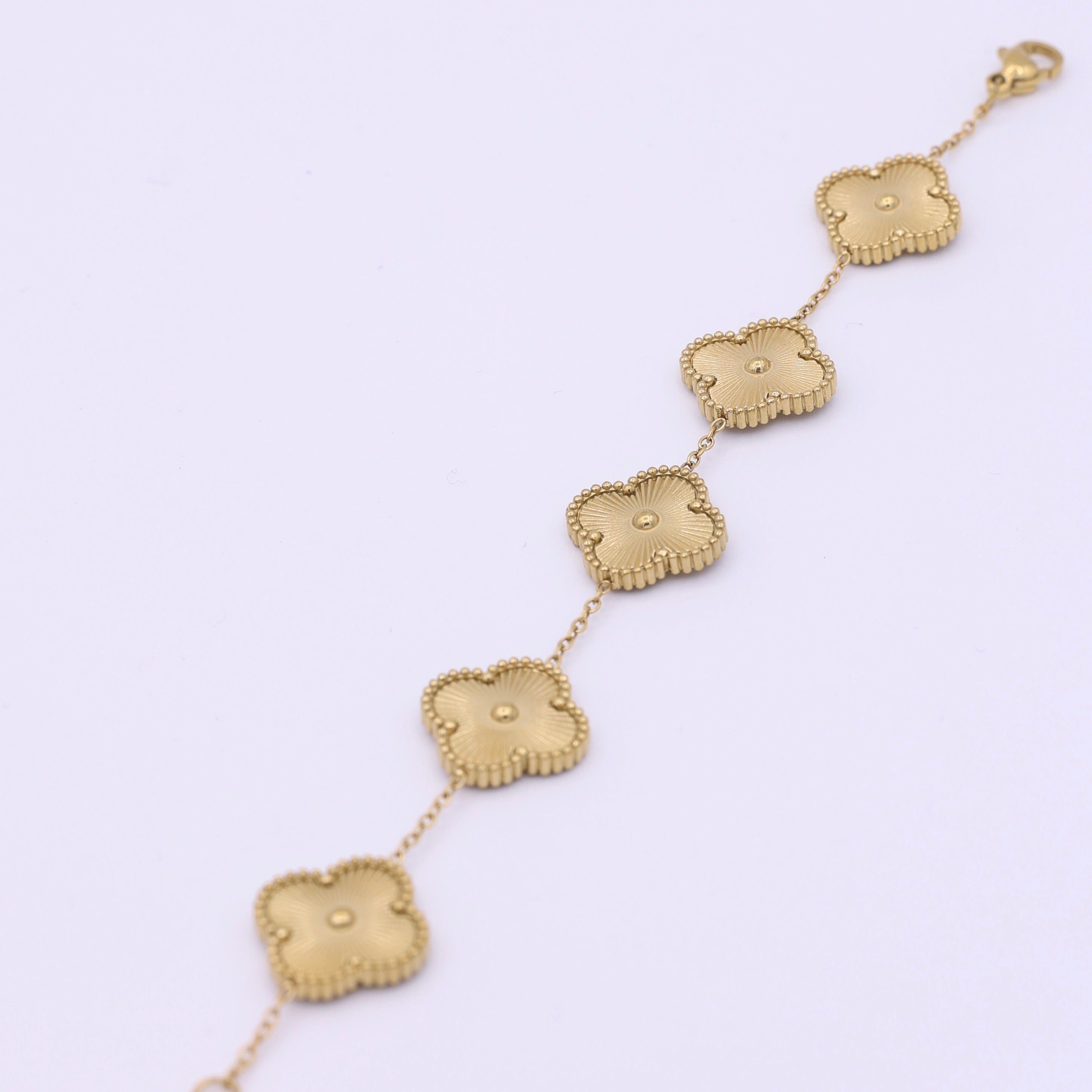 CLOVER CHARM BRACELET - GOLD