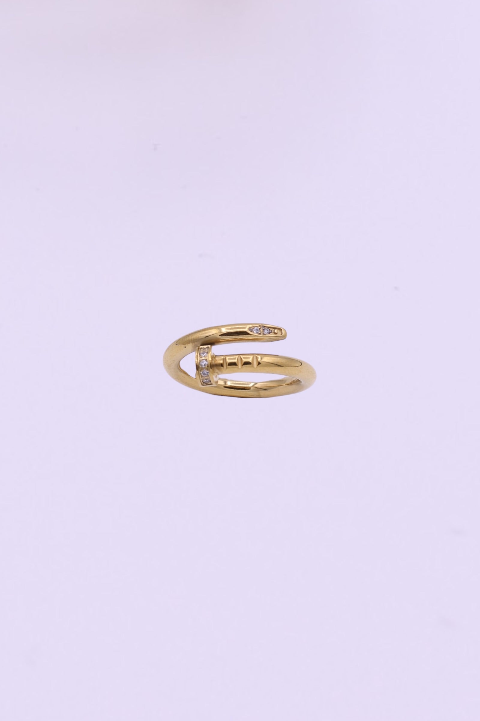 GEDRAAIDE RING – 18K GOUD